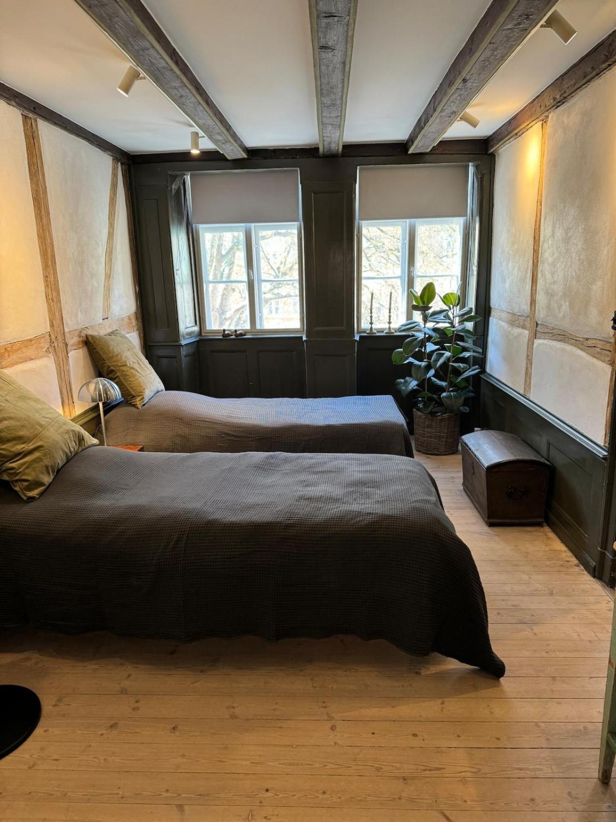 Historical 1 , 4 Persons Apartment